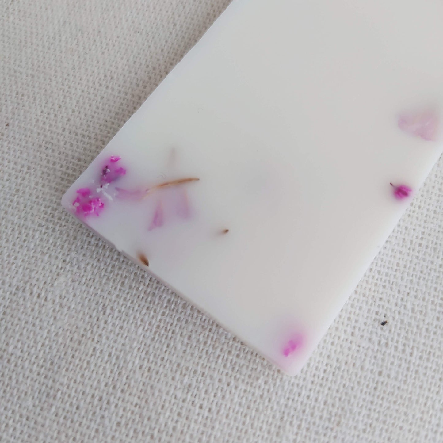 Ambientador de Armario o Cajones Artesanal de Soja Pera y Fresia