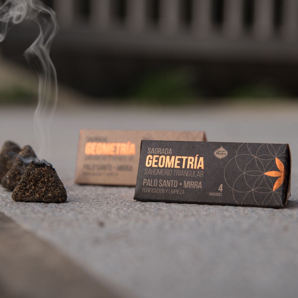 Incienso Triangular Geometría Sagrada Palo Santo y Mirra