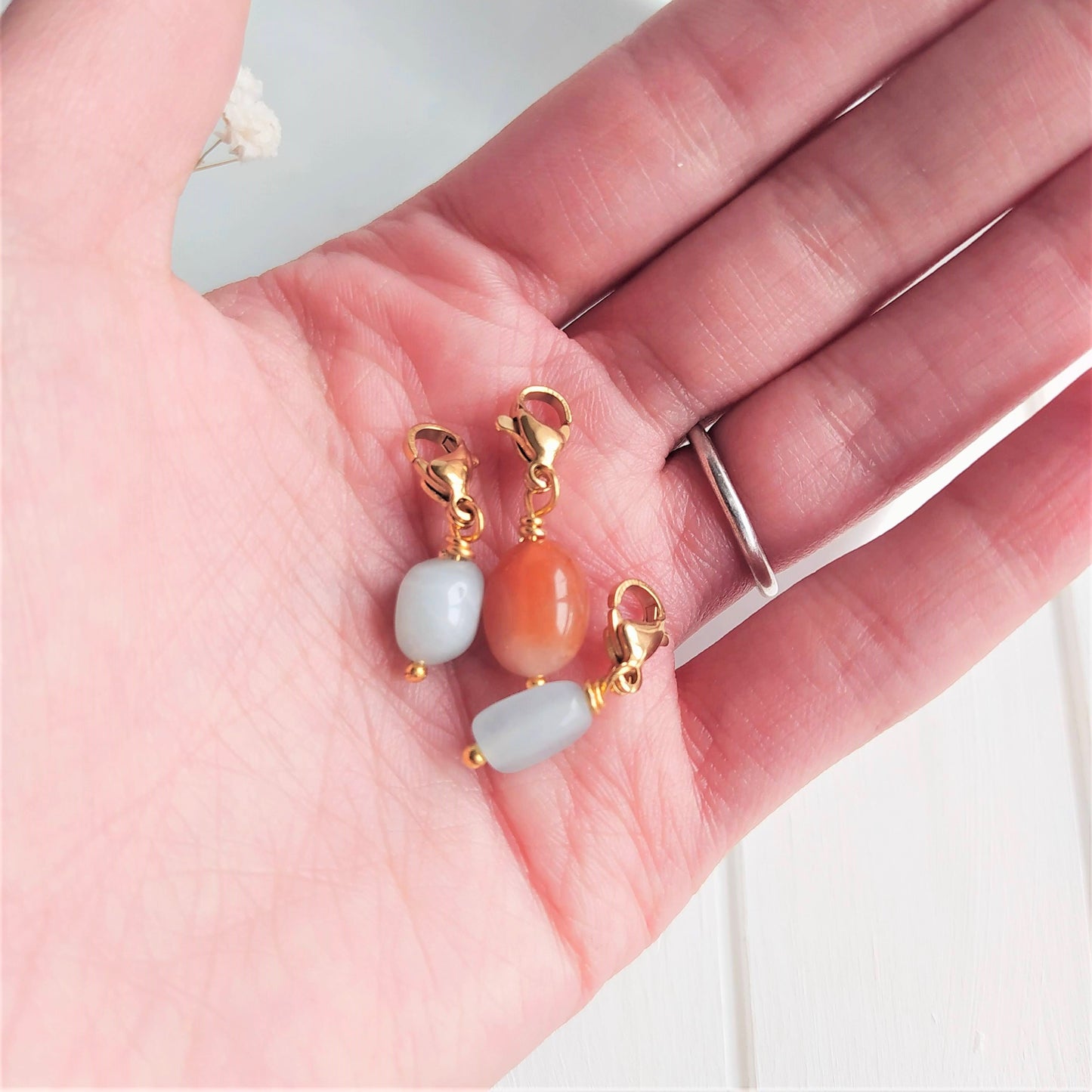 Charms Piedra Natural con Mosquetón