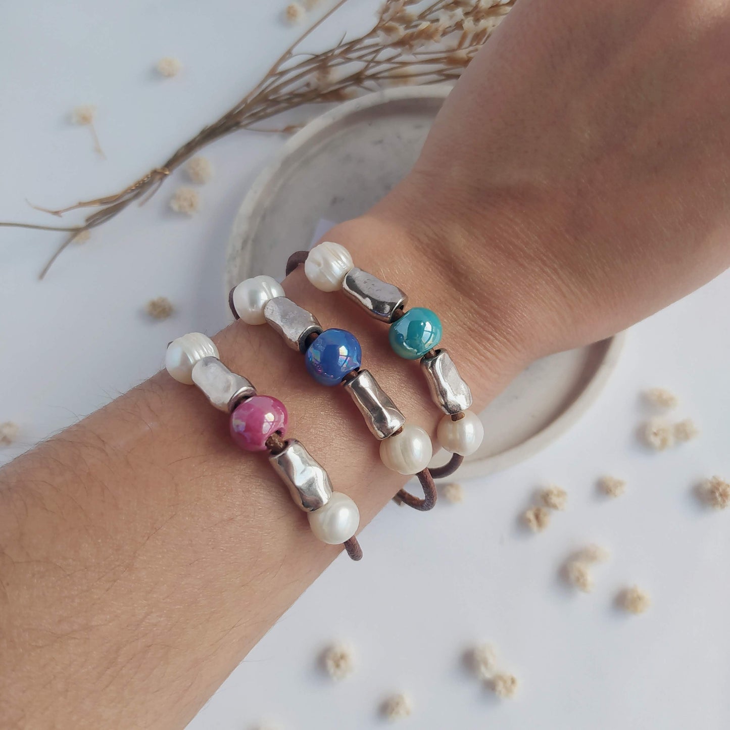 Pulsera Diana Boho Cerámica Marsala con Perlas