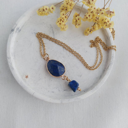 Lo elijas por su color, su diseño o su energía tranquila, el collar Julieta en Lapisláuli no te decepcionará.