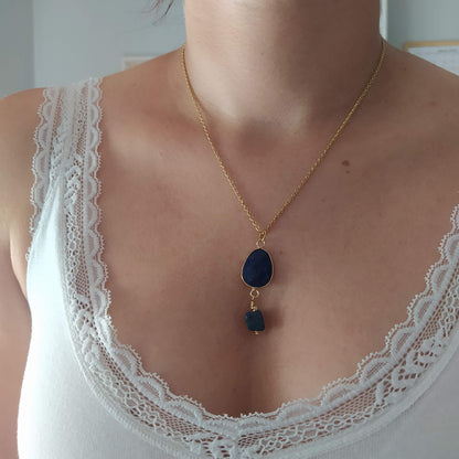 Lo elijas por su color, su diseño o su energía tranquila, el collar Julieta en Lapisláuli no te decepcionará.