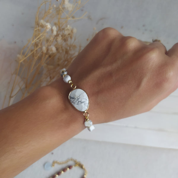 Pulsera Julieta Howlita Blanca