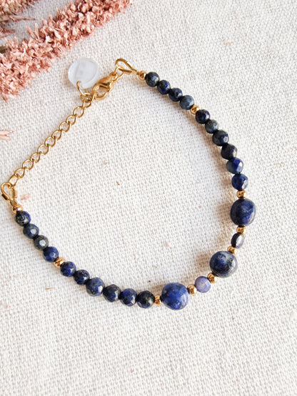 Pulsera Amuleto de Lapislázuli | Sabiduría, Autoconocimiento y Escudo Psíquico.
