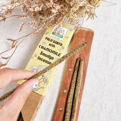 Incienso Artesanal Palo Santo con Manzanilla • Calma Profunda, Confort y Sanación