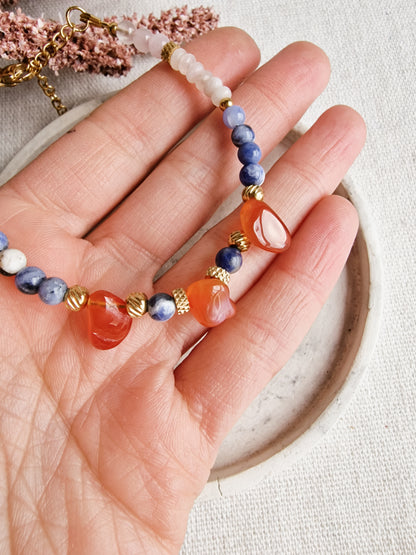 Pulsera Amuleto Autoconfianza | Cornalina, Cuarzo Rosa y Sodalita para creer en ti.