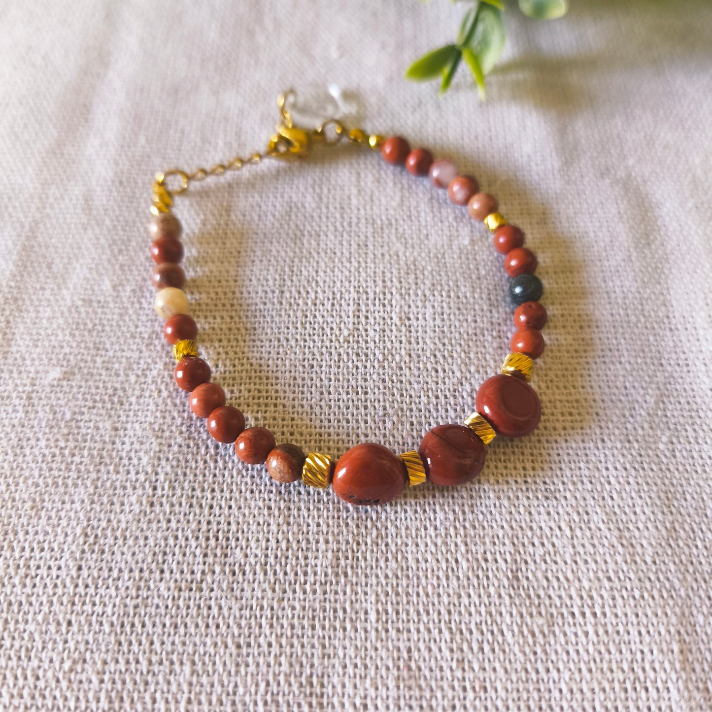 Pulsera de Jaspe Rojo | Vitalidad, Anclaje y Fuerza Física