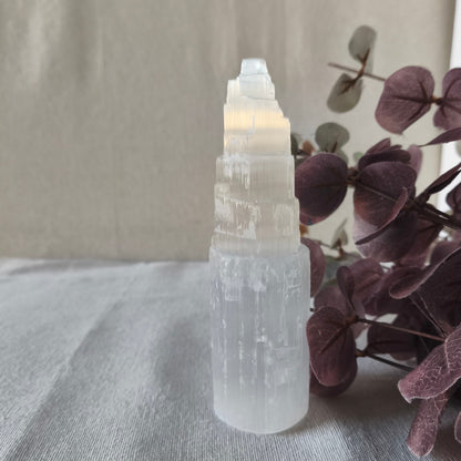 Monolito de Selenita Grande (15 cm) | Limpieza Energética Profunda, Presencia y Recarga