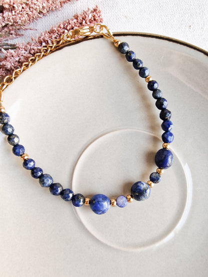 Pulsera Amuleto de Lapislázuli | Sabiduría, Autoconocimiento y Escudo Psíquico.