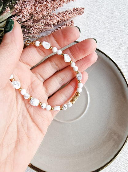 Pulsera Amuleto de Howlita | Calma, Paciencia y Estabilidad.
