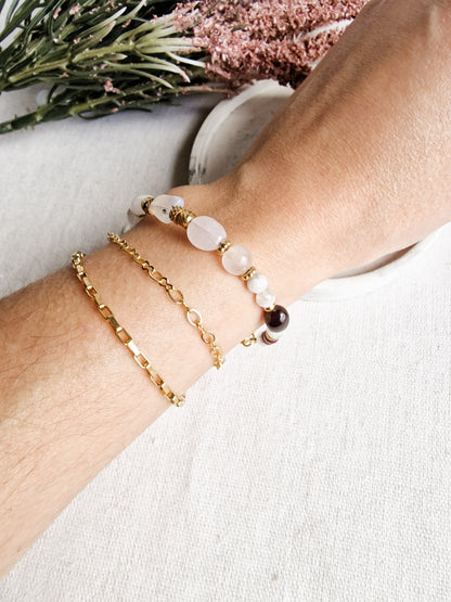 Pulsera Amuleto Minerva para la Fuerza Femenina y el Equilibrio.