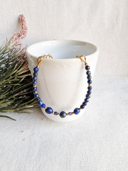 Pulsera Amuleto de Lapislázuli | Sabiduría, Autoconocimiento y Escudo Psíquico.