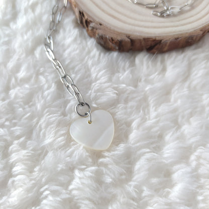 Collar Corazón Nácar Plateado