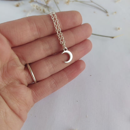 Collar Moon Plateado