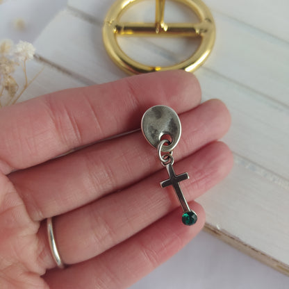 Pendientes Cross Plateado